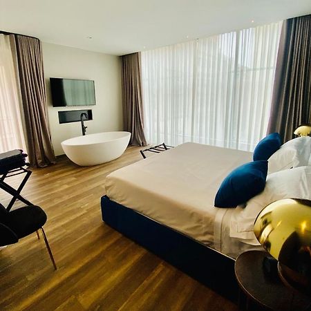 Hotel Palazzo Gatto Bianco Bari Esterno foto