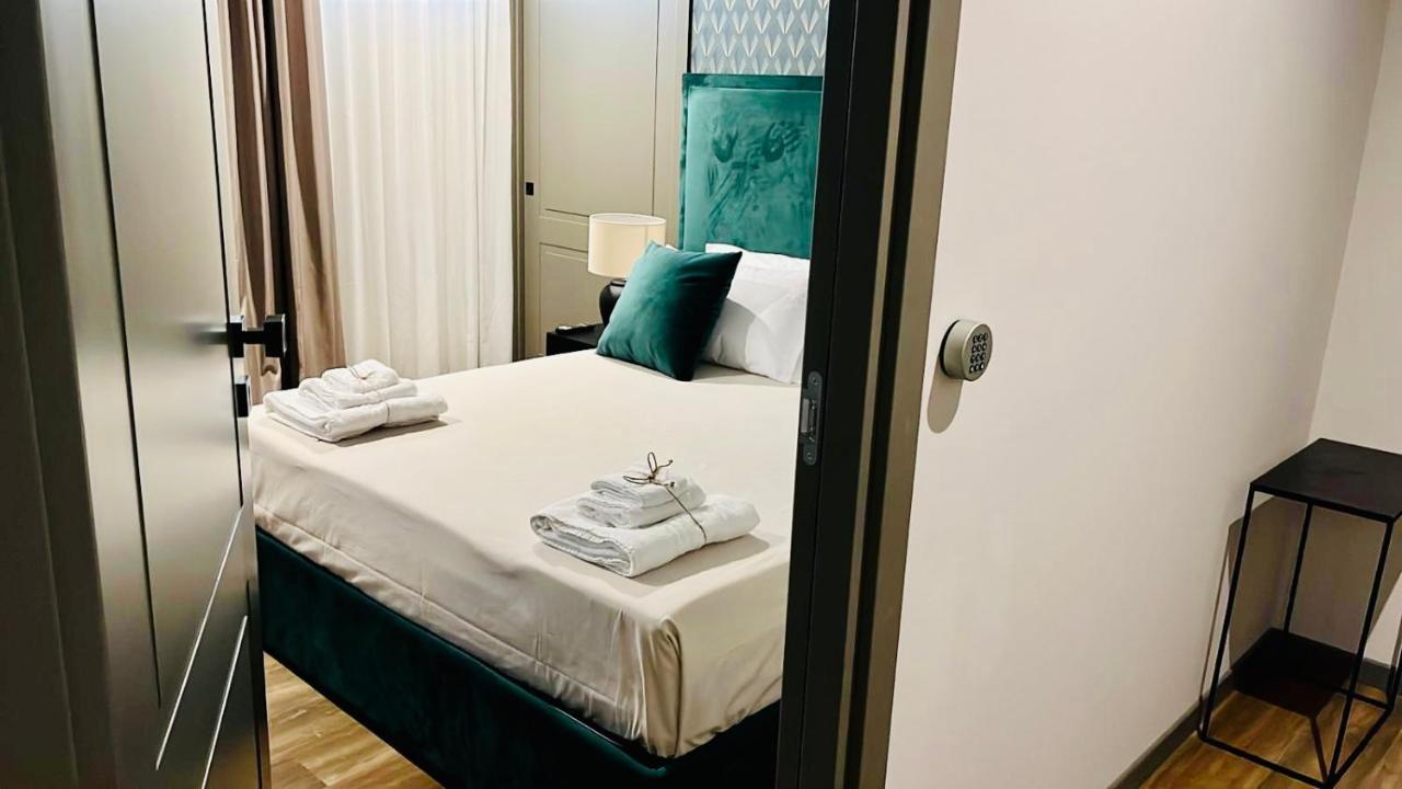 Hotel Palazzo Gatto Bianco Bari Esterno foto