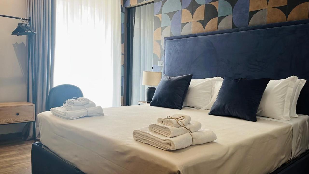 Hotel Palazzo Gatto Bianco Bari Esterno foto